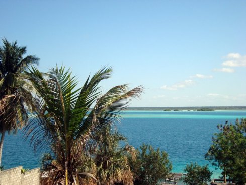 Can you spot the 7 shades of azure in the lagoon?