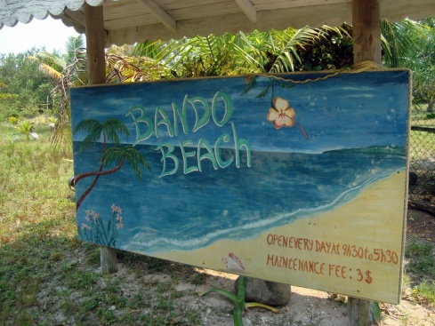 The entrance to Bando Beach.