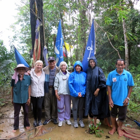 A wet visit to a spiritual memorial to Tugau, a great Melanau leader.