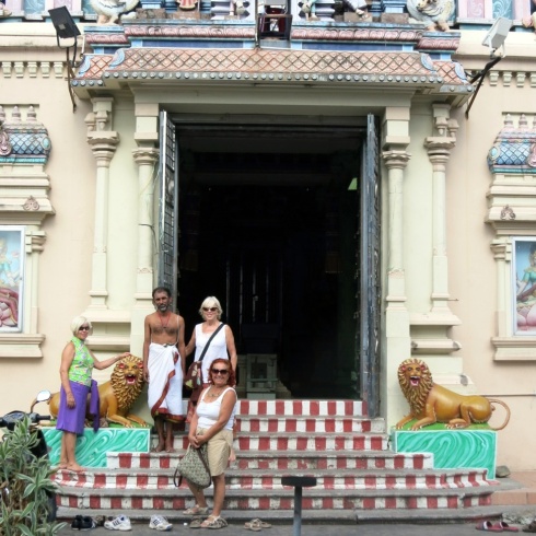 The ladies outside the Sri Mahamariamman Hindu Temple, the oldest Hindu temple in Penang.
