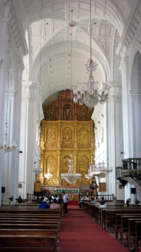 The Corinthian-style interior and main altar (dedicated to St. Catherine) of Se Cathedral