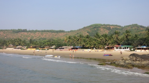 Backpacker central: The huge Kudle beach.