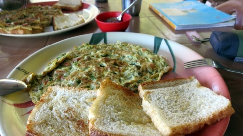 Even the omelette we had for breakfast at Shining Sagar Hotel was delicious with just the right amount of herbs.