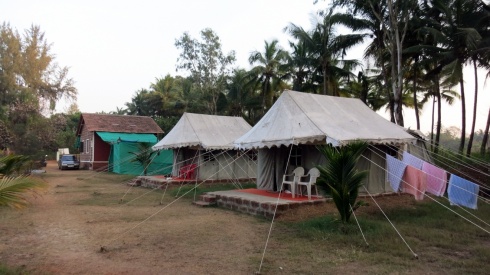 Samarth ATC guesthouse along the road to Ganpatipule.